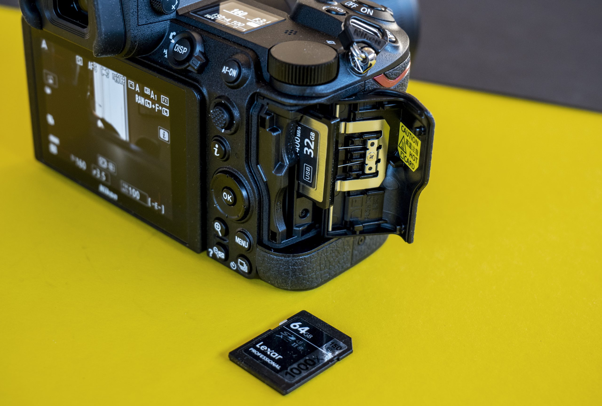 Nikon Z6 II kort scaled 1