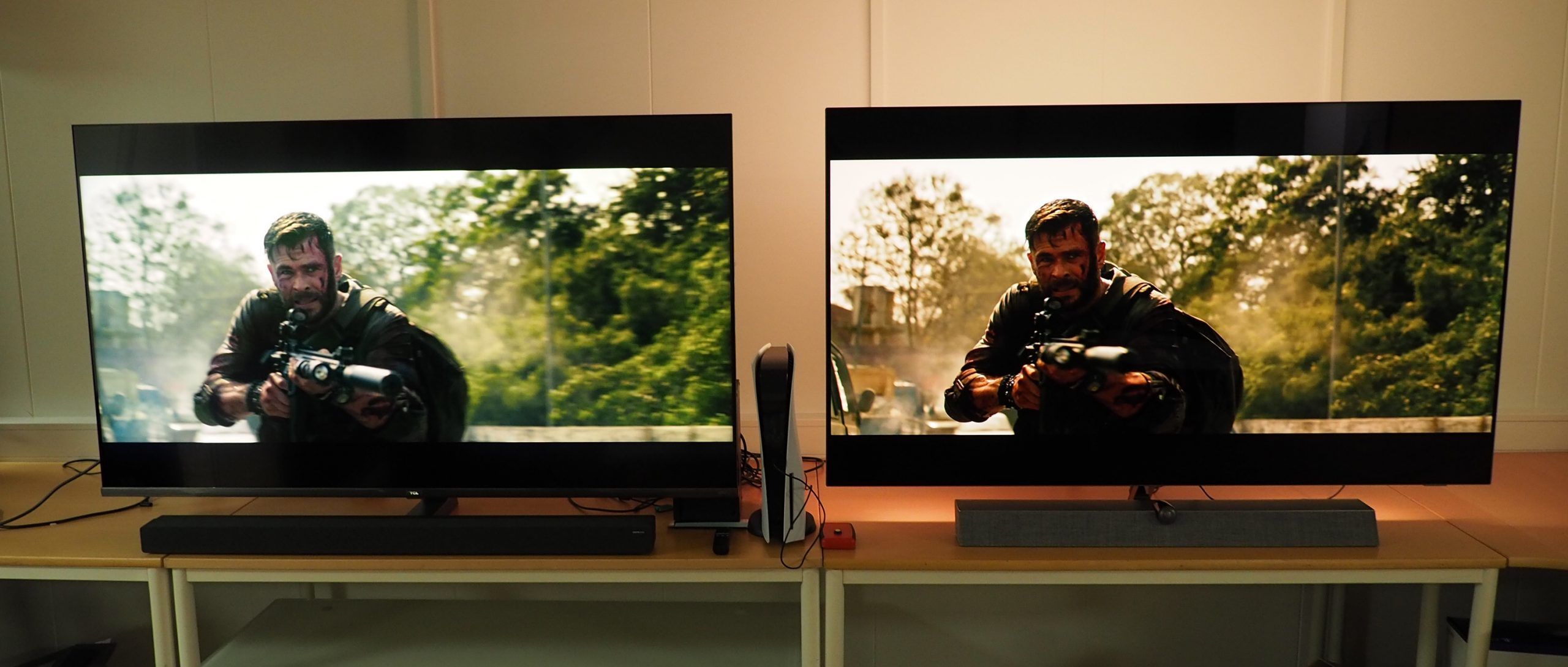 TCL X10 vs Philips OLED935 scaled