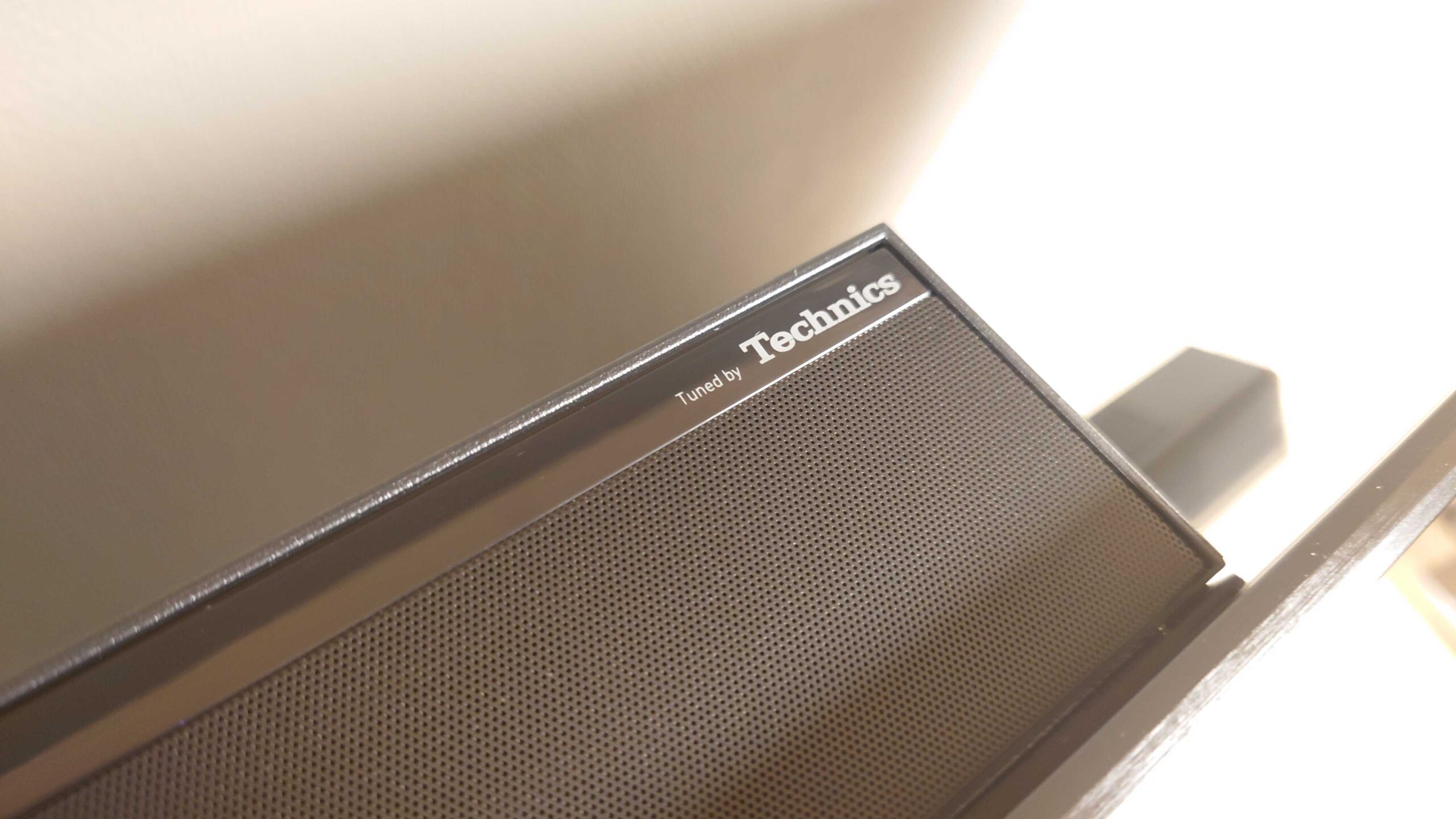 Panasonic LZ2000E Technics speaker system scaled 1