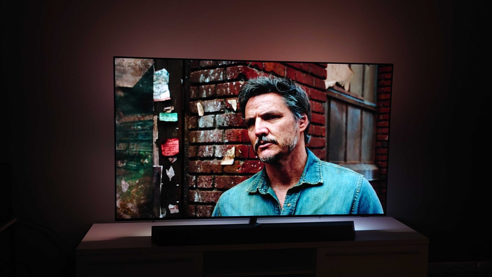 Philips 65OLED937 Last of Us HBO Max scaled 1