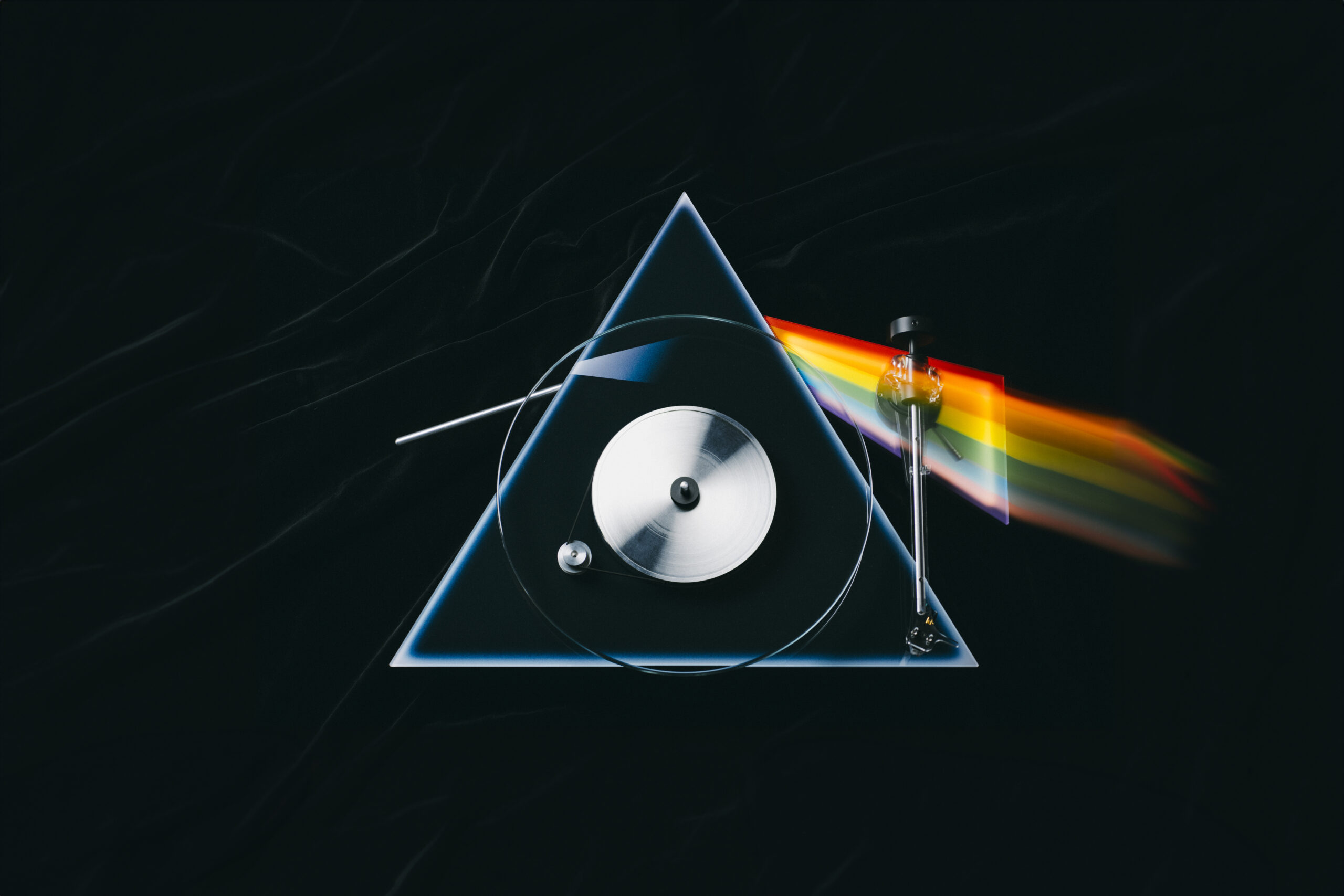 Dark Side Of The Moon Turntable 2 scaled