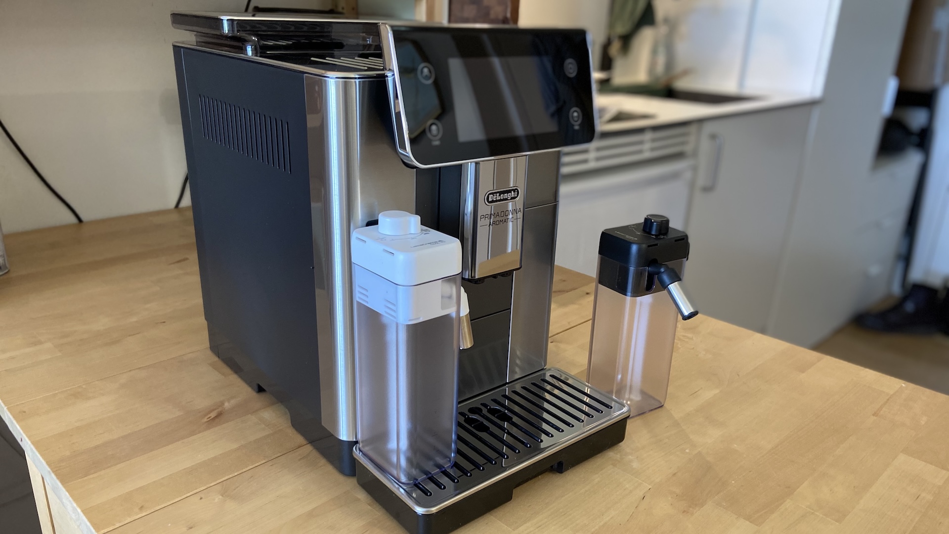 DeLonghi Primadonna Aromatic