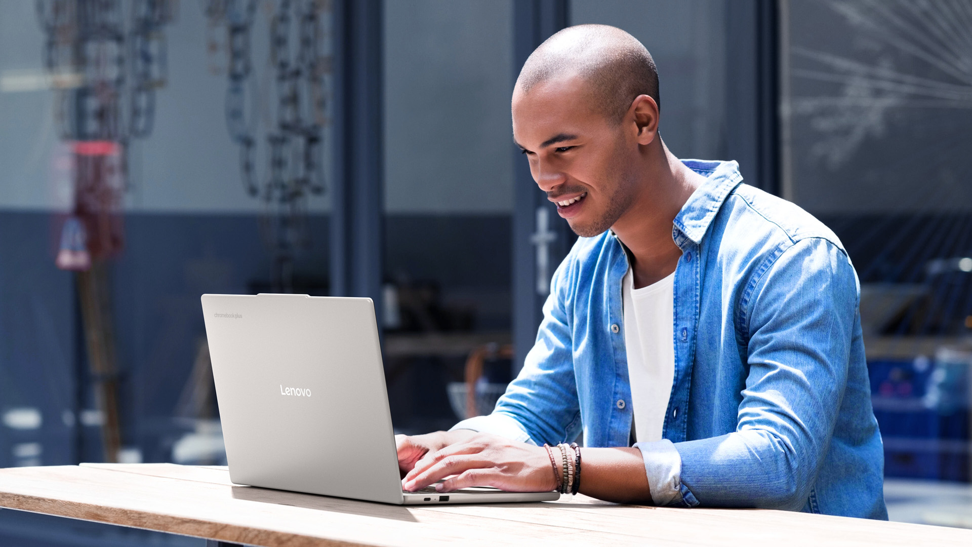 Lenovo Chromebook Plus 14