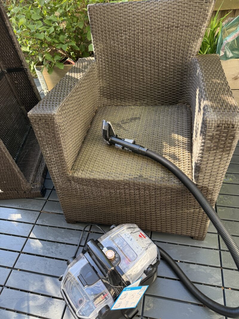 SpotClean HydroSteam patio (web) SpotClean HydroSteam patio (web)