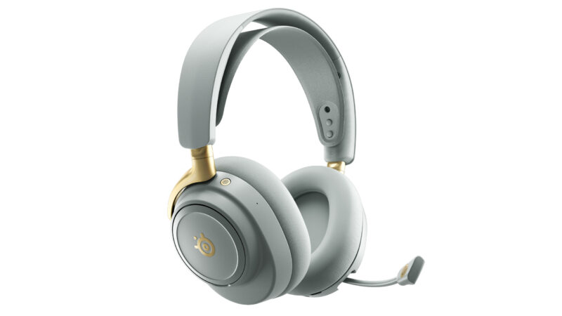 arctis_nova_elite_sage_gold_roto_right_mic_out