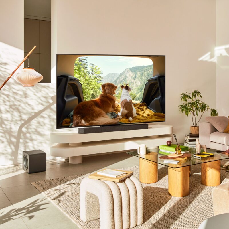 QN70FQ990F_PERS_STAND_Soundbar_1.1 QN70FQ990F_PERS_STAND_Soundbar_1.1