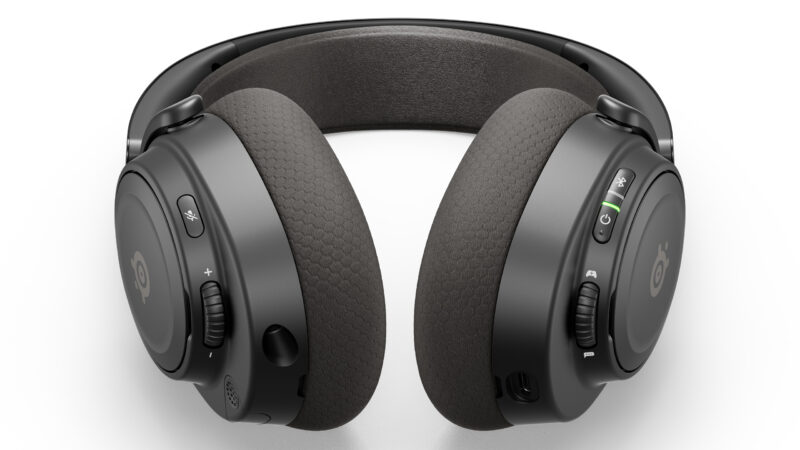 arctis_nova_7_wl_gen_2_black_bottom