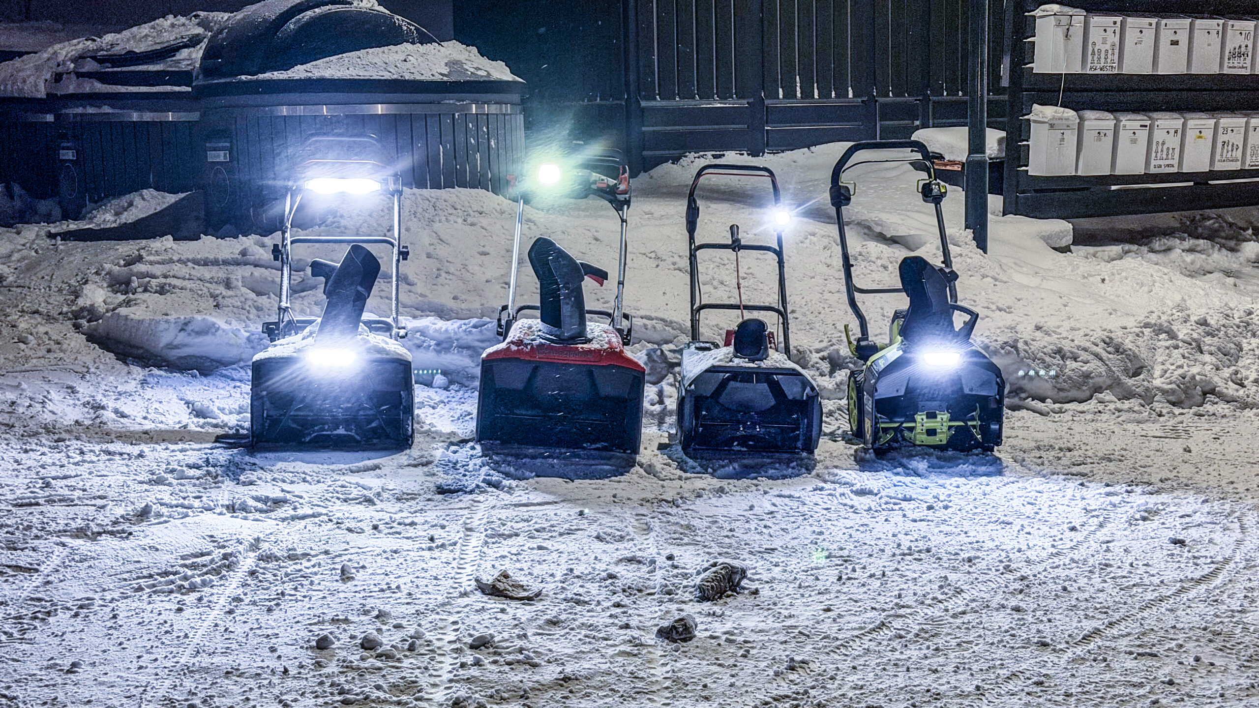 4 snøfresere sneslynger snowblowers 2026 night view 2