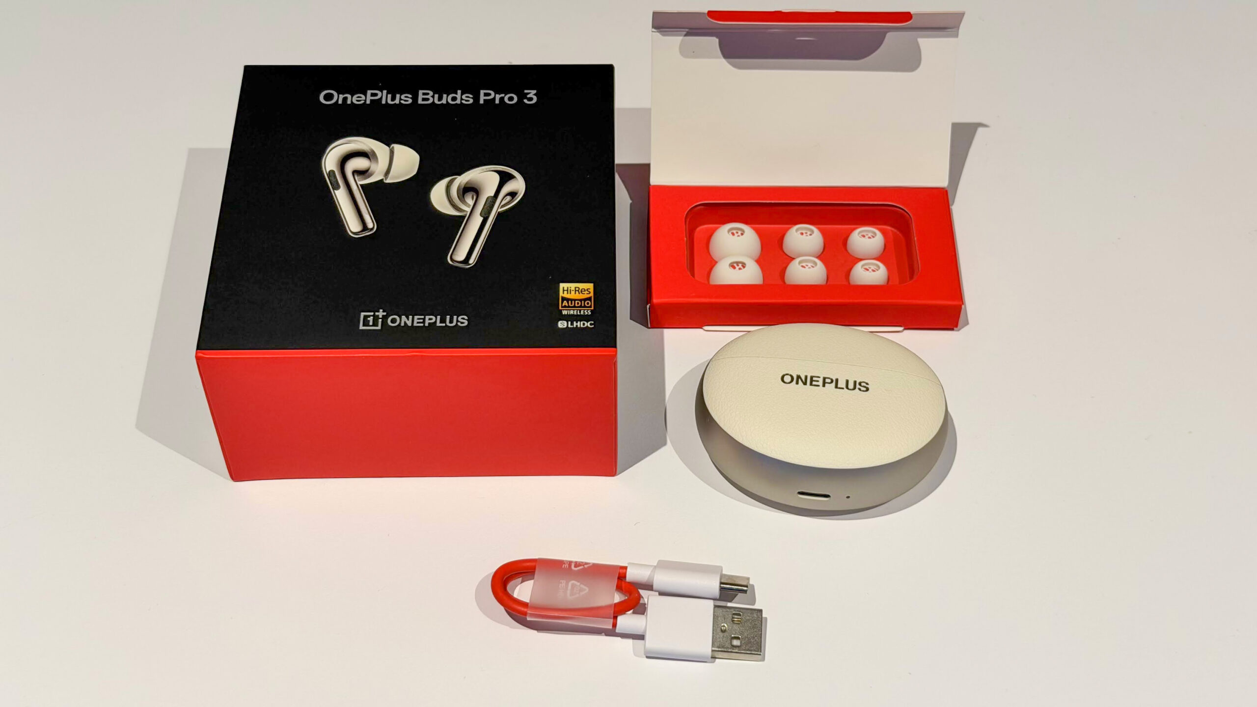 Oneplus Buds Pro 3 white GeirNordby