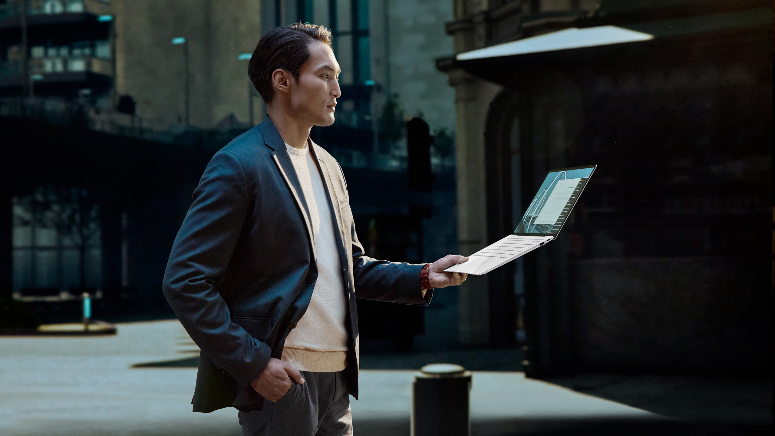 Asus ExpertBook Ultra